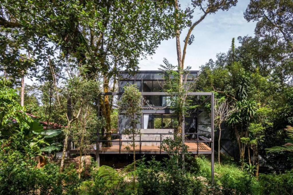 The Estate Hulu Rening - Private Retreat Cabin Batang Kali Dış mekan fotoğraf